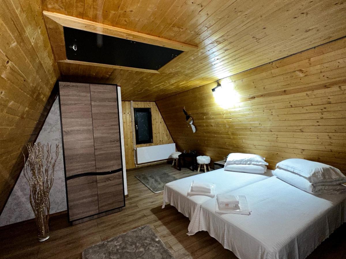 A-Frame Bucovina- Paradis Bucovinean Capu Cîmpului Esterno foto