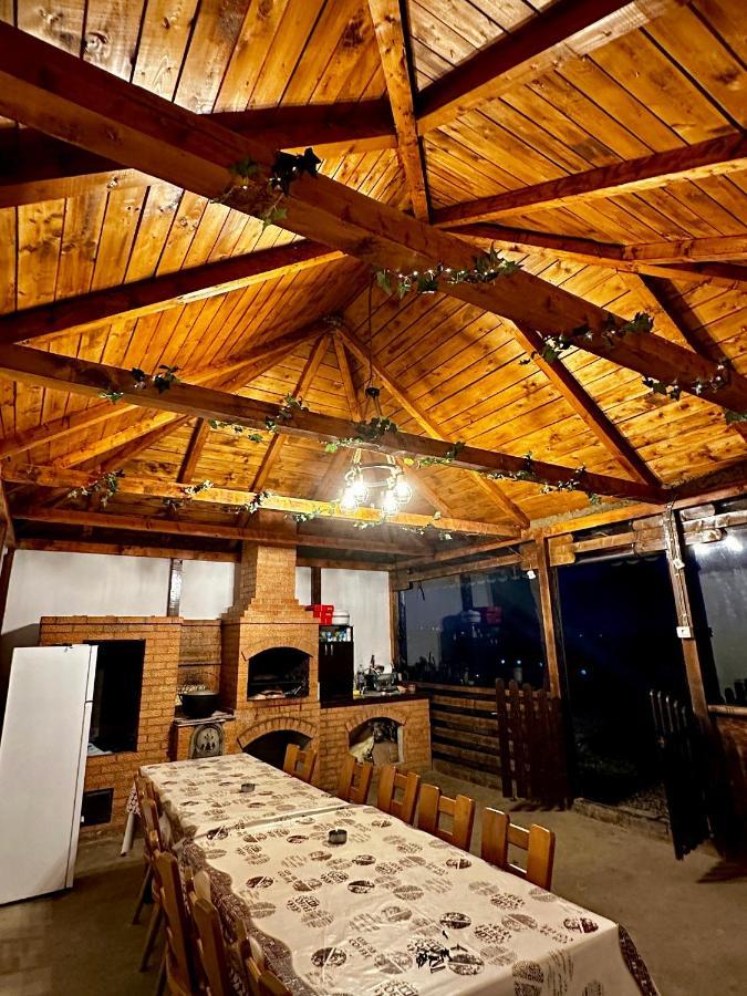 A-Frame Bucovina- Paradis Bucovinean Capu Cîmpului Esterno foto
