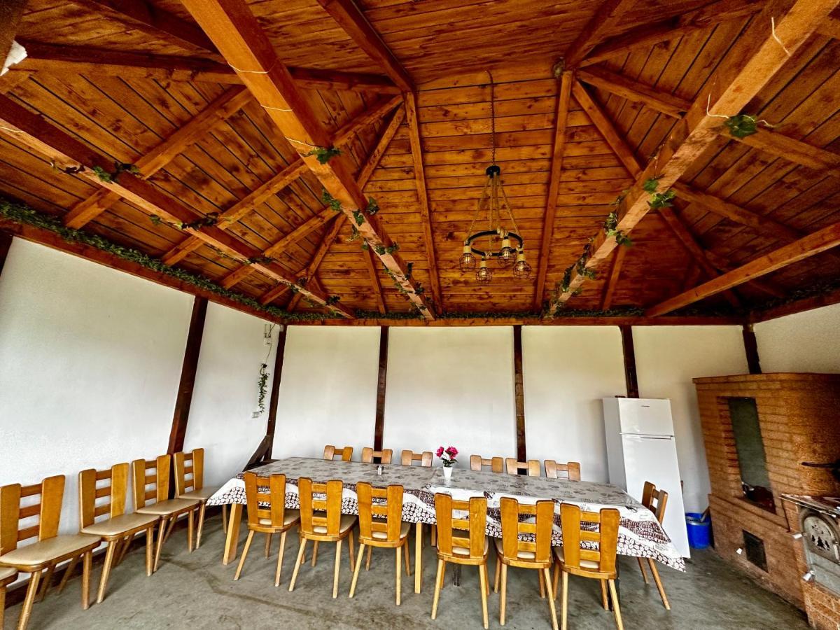 A-Frame Bucovina- Paradis Bucovinean Capu Cîmpului Esterno foto